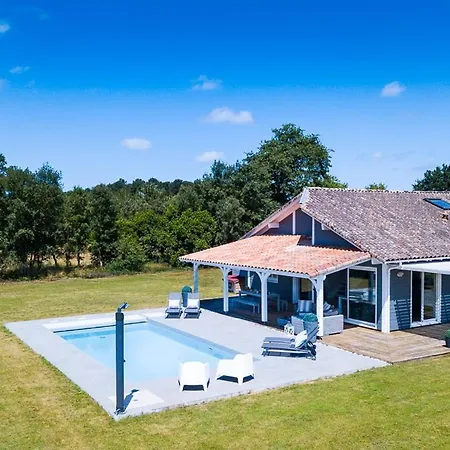 Sleeps 8