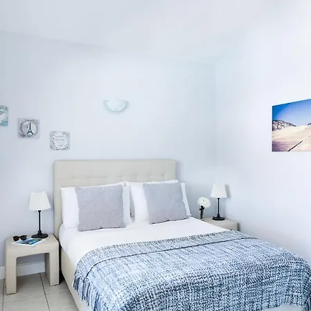 Sleeps 8 فيلة Tosse