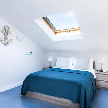 Sleeps 8 * Tosse